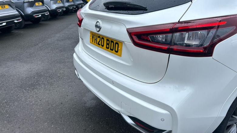 Nissan Qashqai 1.3 DiG-T 160 Tekna+ 5dr Petrol Hatchback